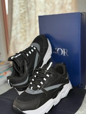 Dior B22s Black And White