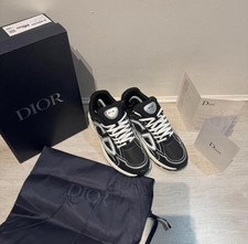 Dior B22 Black And White